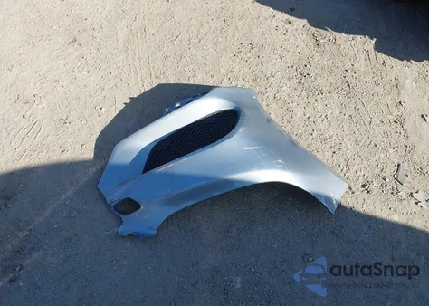 2014 Mercedes-Benz E 350 4Matic z USA, uszkodzony, nr VIN WDDHF8JB8EB033524